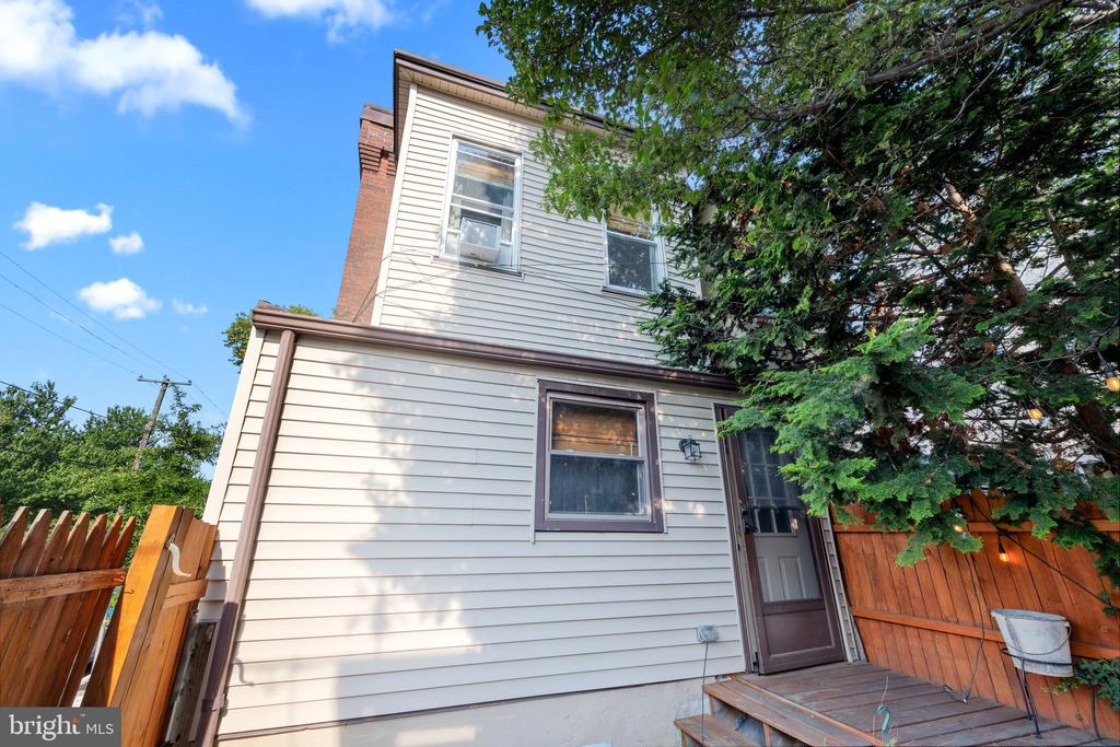 801 N BEECHWOOD STREET
