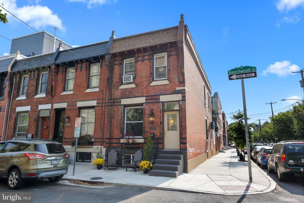 801 N BEECHWOOD STREET