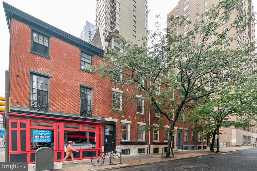 1955 LOCUST STREET Unit: BR