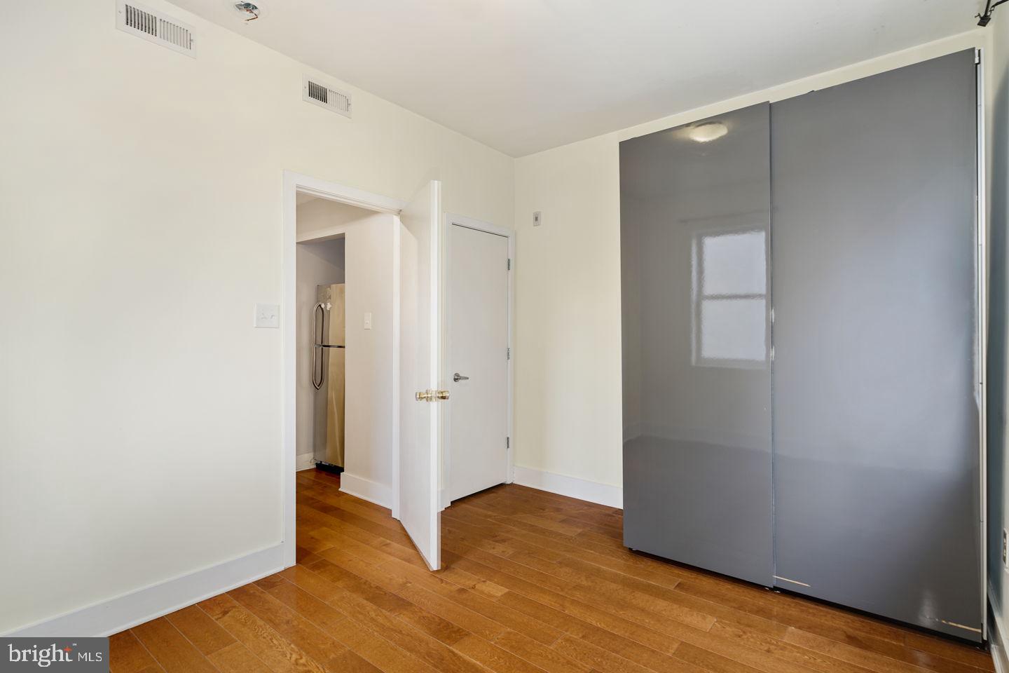 1641 CHRISTIAN ST #2