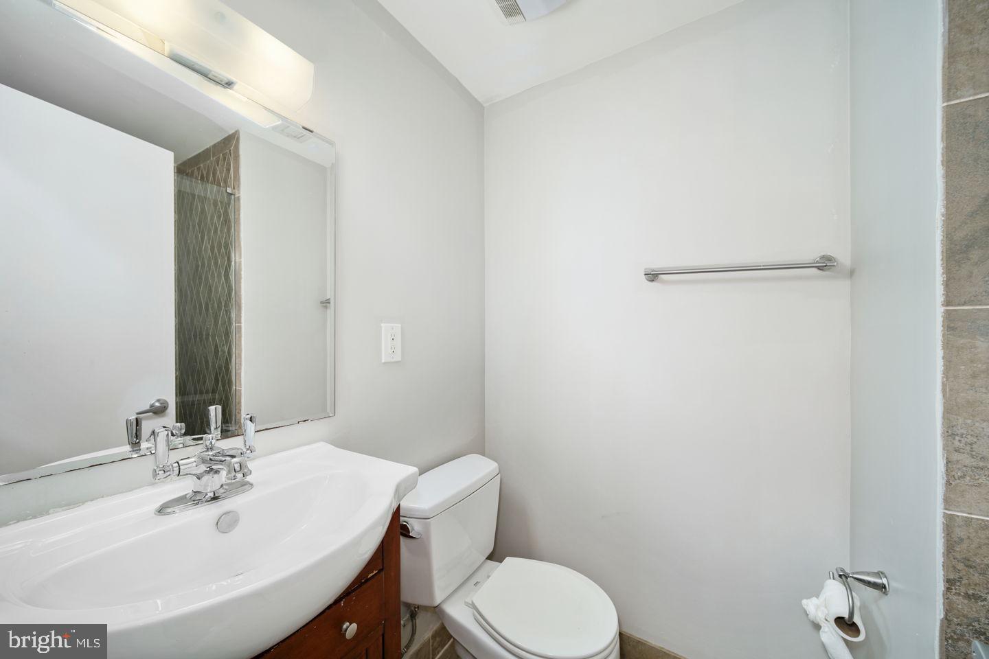 1641 CHRISTIAN ST #2