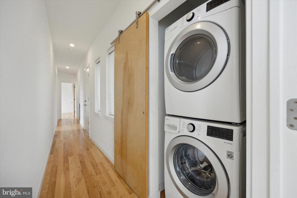 3200 SUMMER STREET Unit: 3