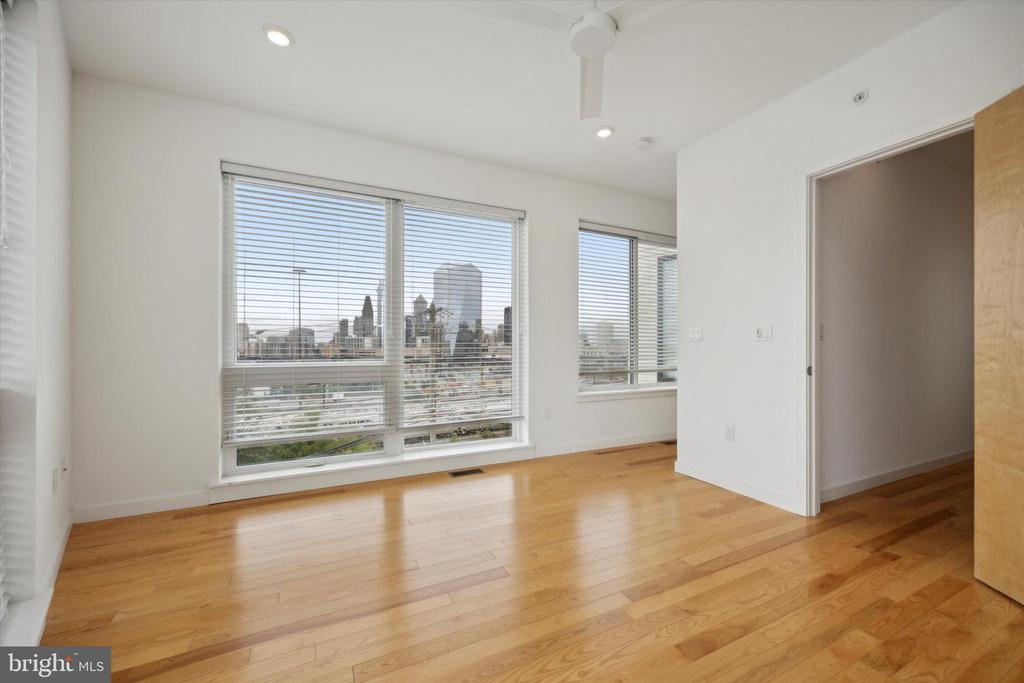 3200 SUMMER STREET Unit: 3