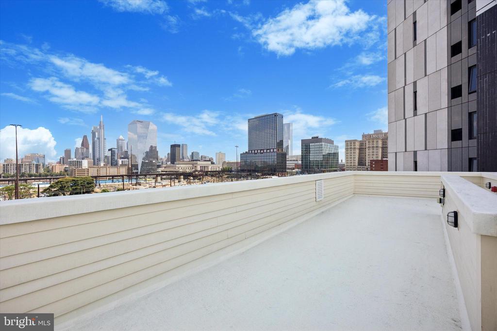 3200 SUMMER STREET Unit: 3