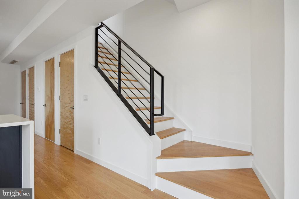 3200 SUMMER STREET Unit: 3