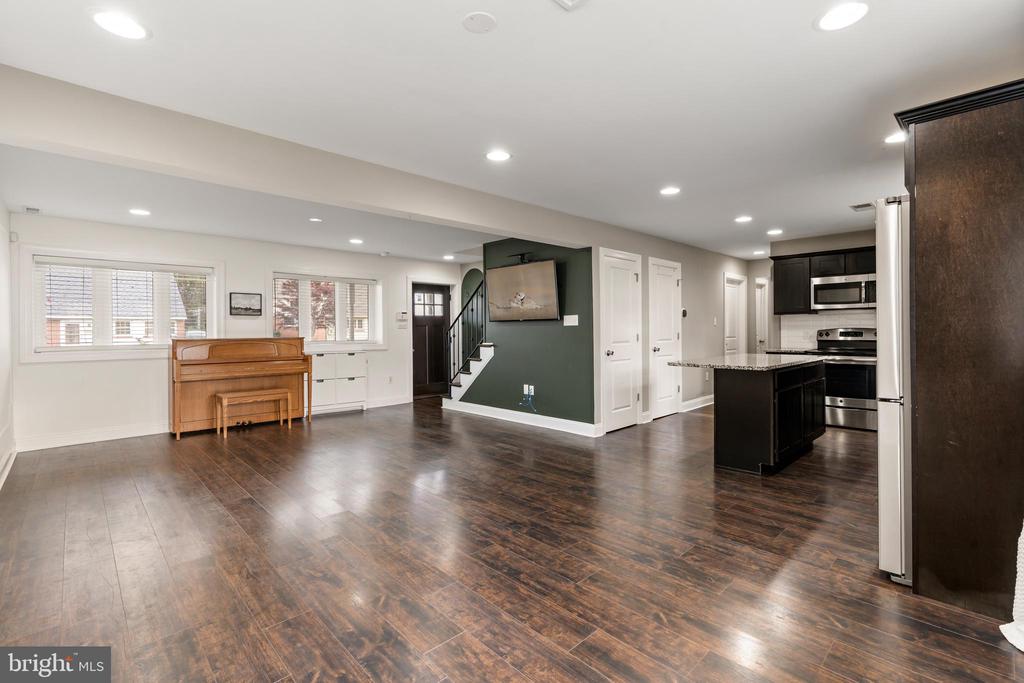 377 LEROY STREET