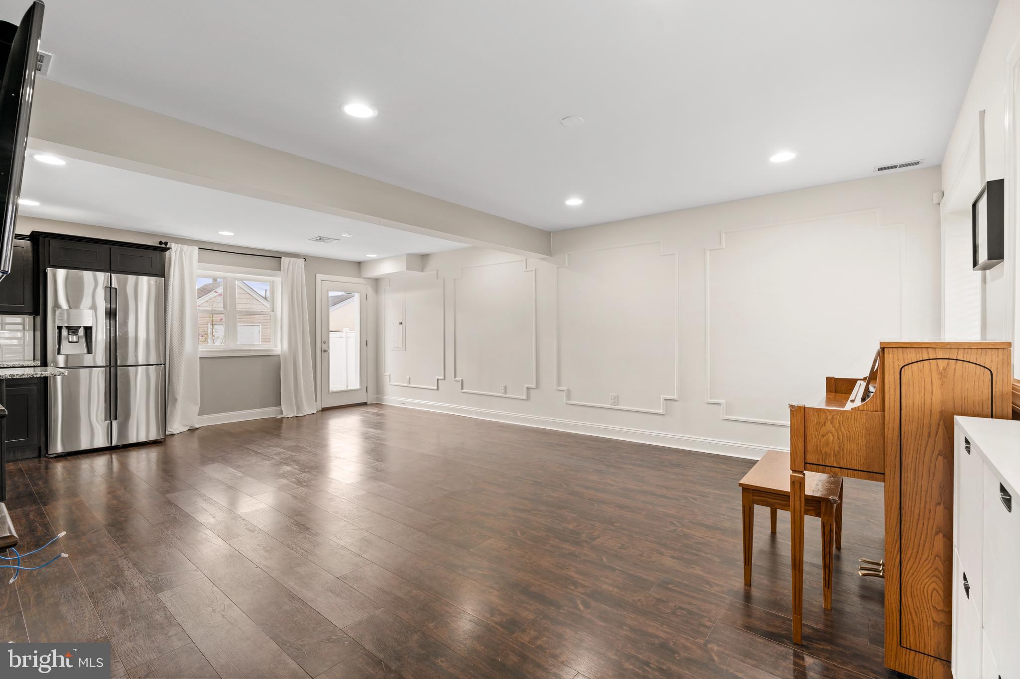 377 LEROY STREET