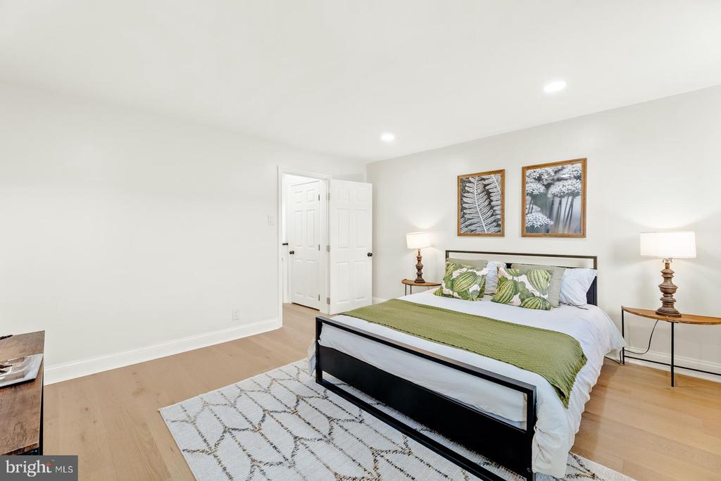 1316 S 6TH STREET