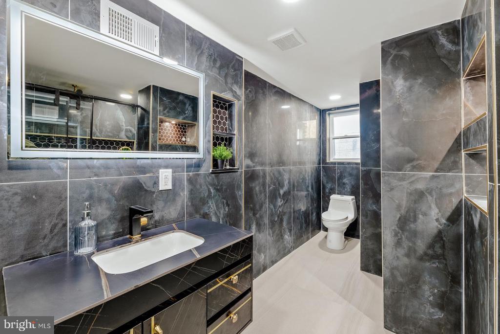 1316 S 6TH STREET