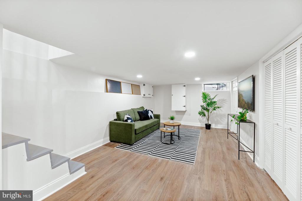 1316 S 6TH STREET
