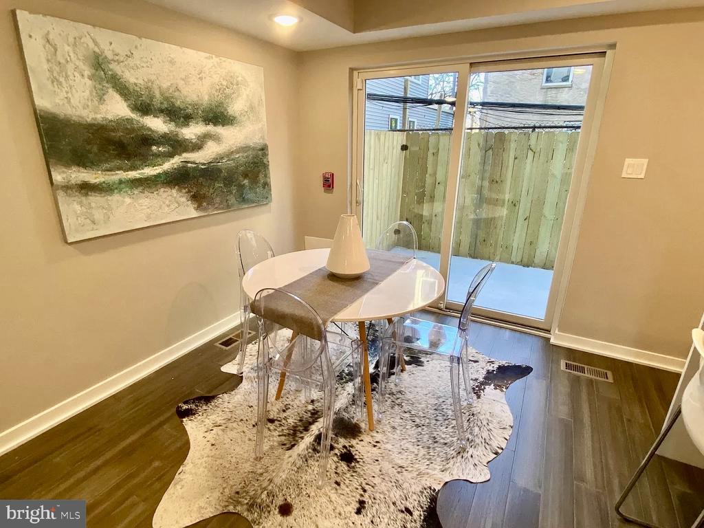765 N UBER STREET Unit: 1