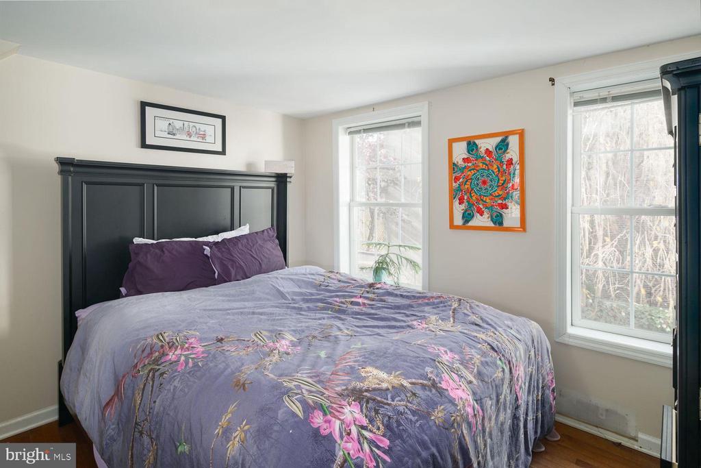 124 CATHARINE STREET Unit: B