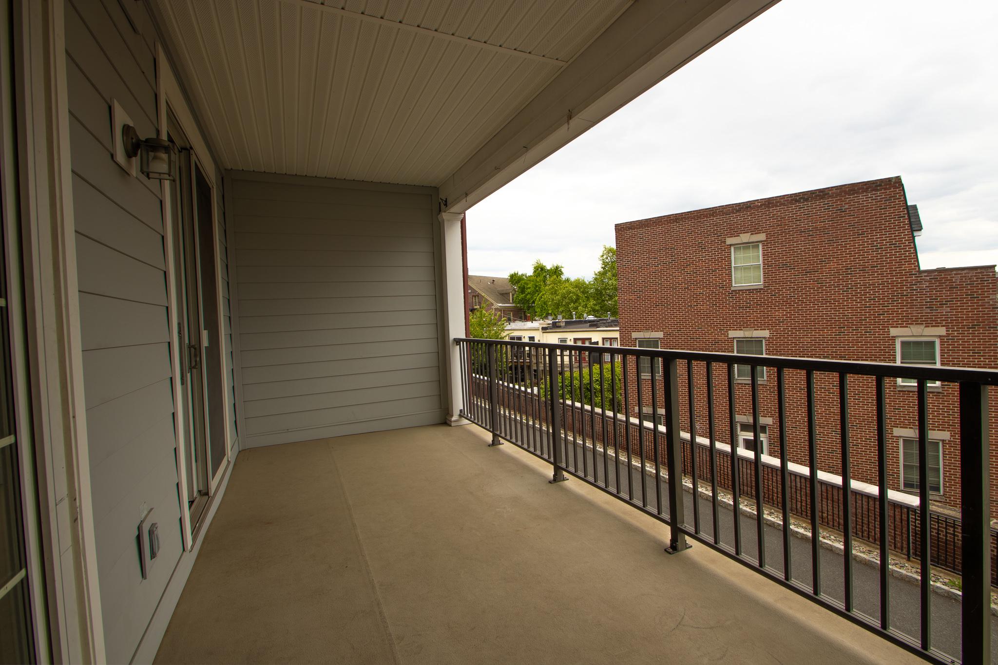 206 CAPTAINS WAY