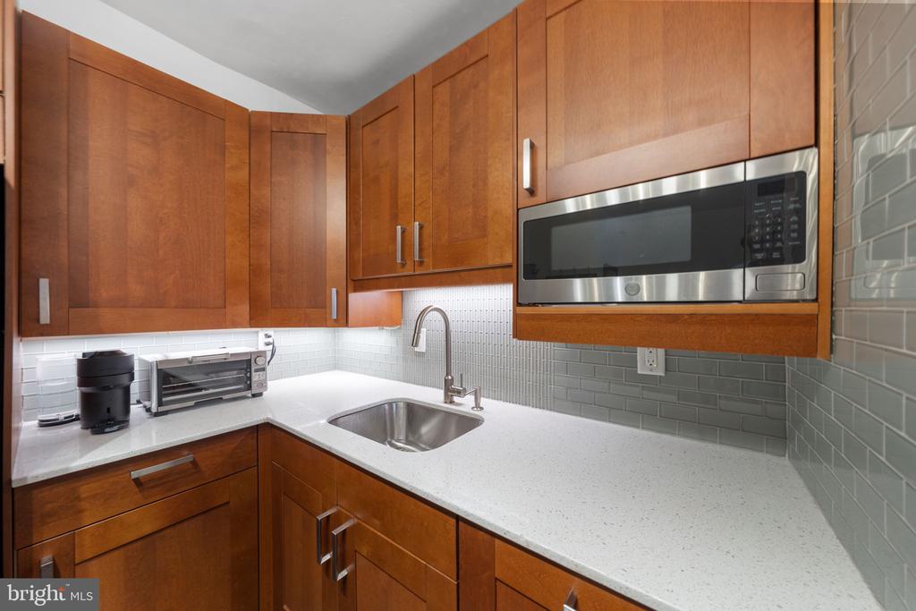 1810 RITTENHOUSE SQUARE 610
