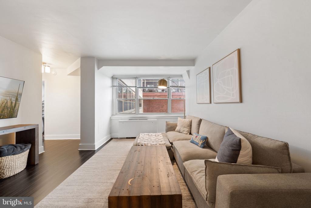 1810 RITTENHOUSE SQUARE 610