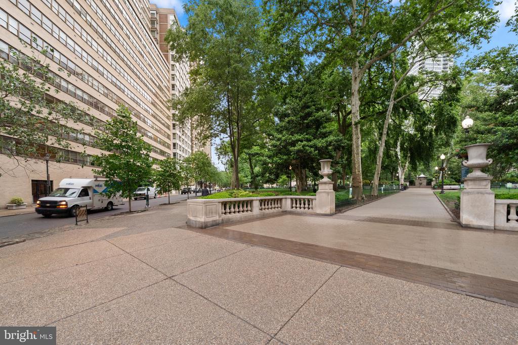 1810 RITTENHOUSE SQUARE 610