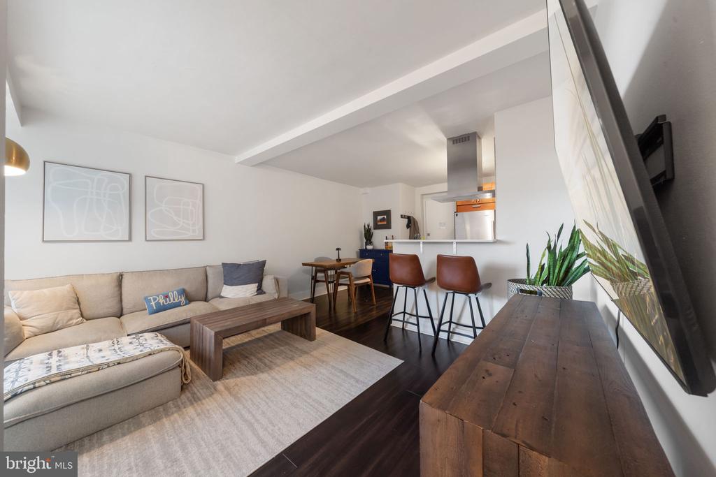 1810 RITTENHOUSE SQUARE 610