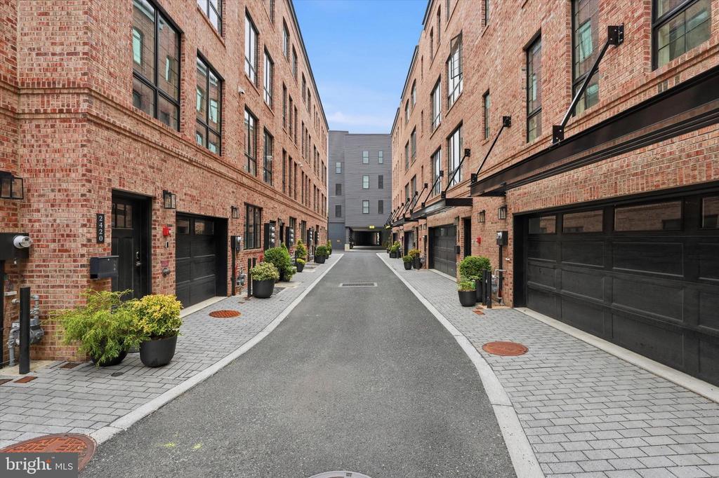 2412 INNOVATOR WAY Unit: 4