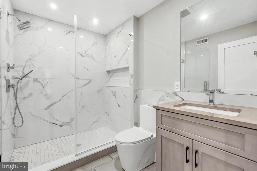 2412 INNOVATOR WAY Unit: 4