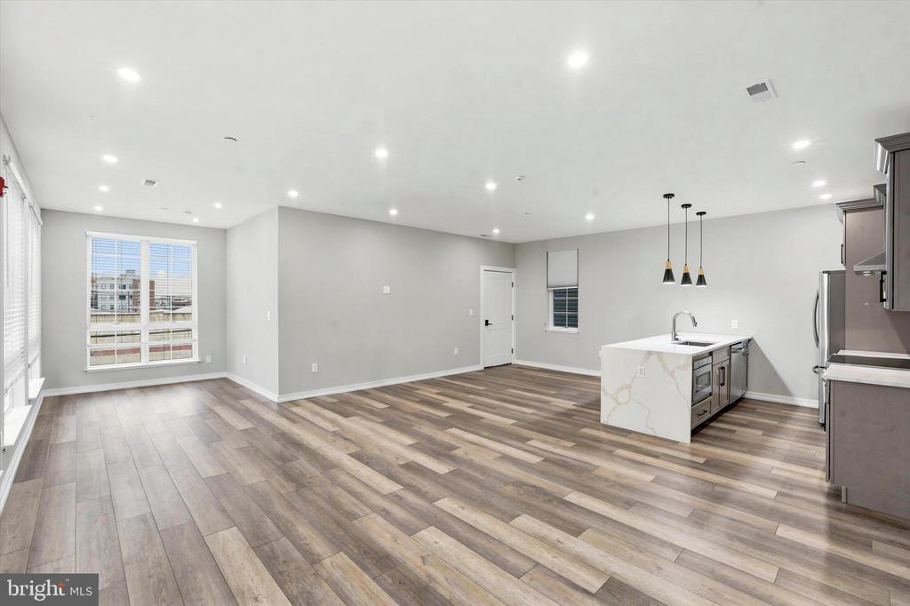 2412 INNOVATOR WAY Unit: 4