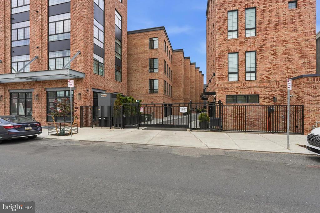 2412 INNOVATOR WAY Unit: 4