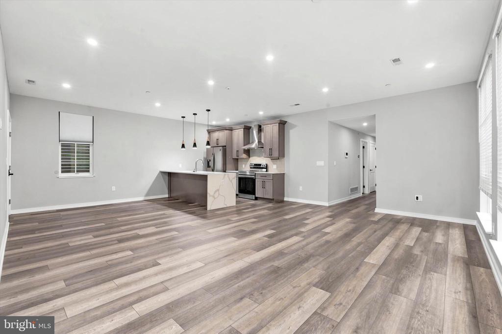 2412 INNOVATOR WAY Unit: 4