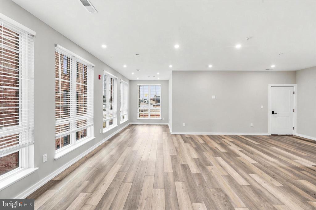 2412 INNOVATOR WAY Unit: 4