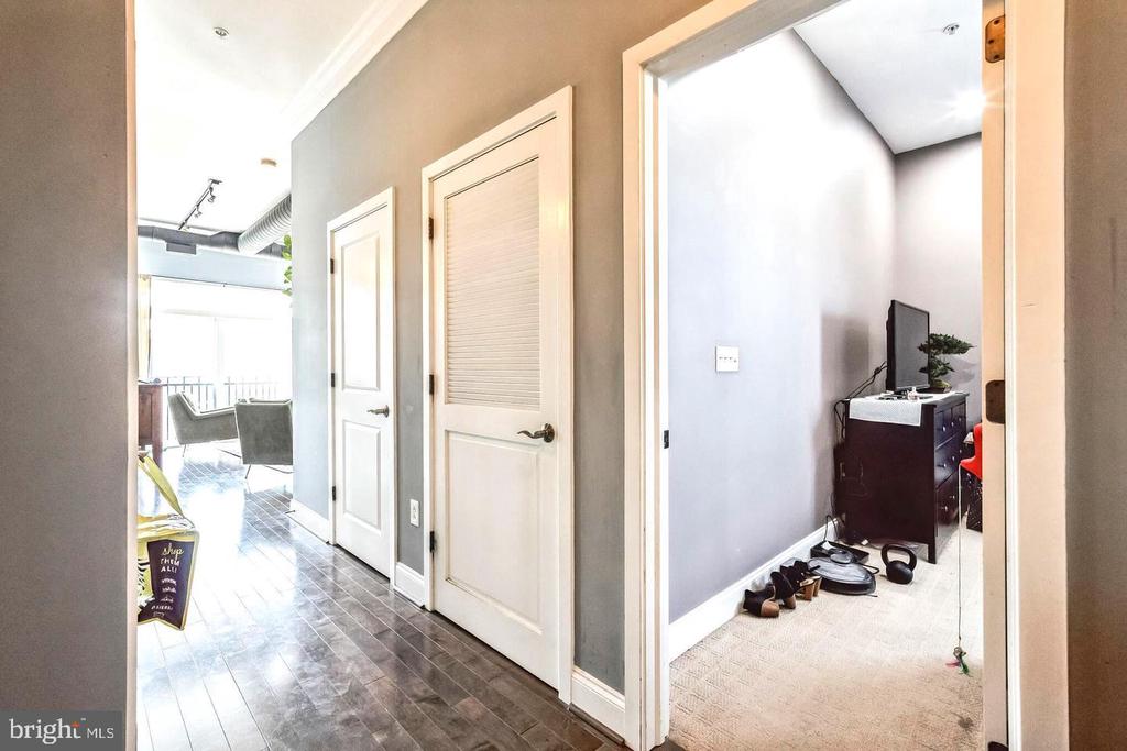 207 RECTOR STREET Unit: 2R