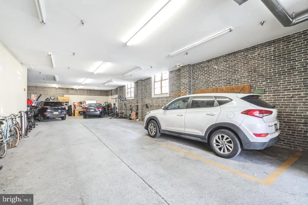 207 RECTOR STREET Unit: 2R