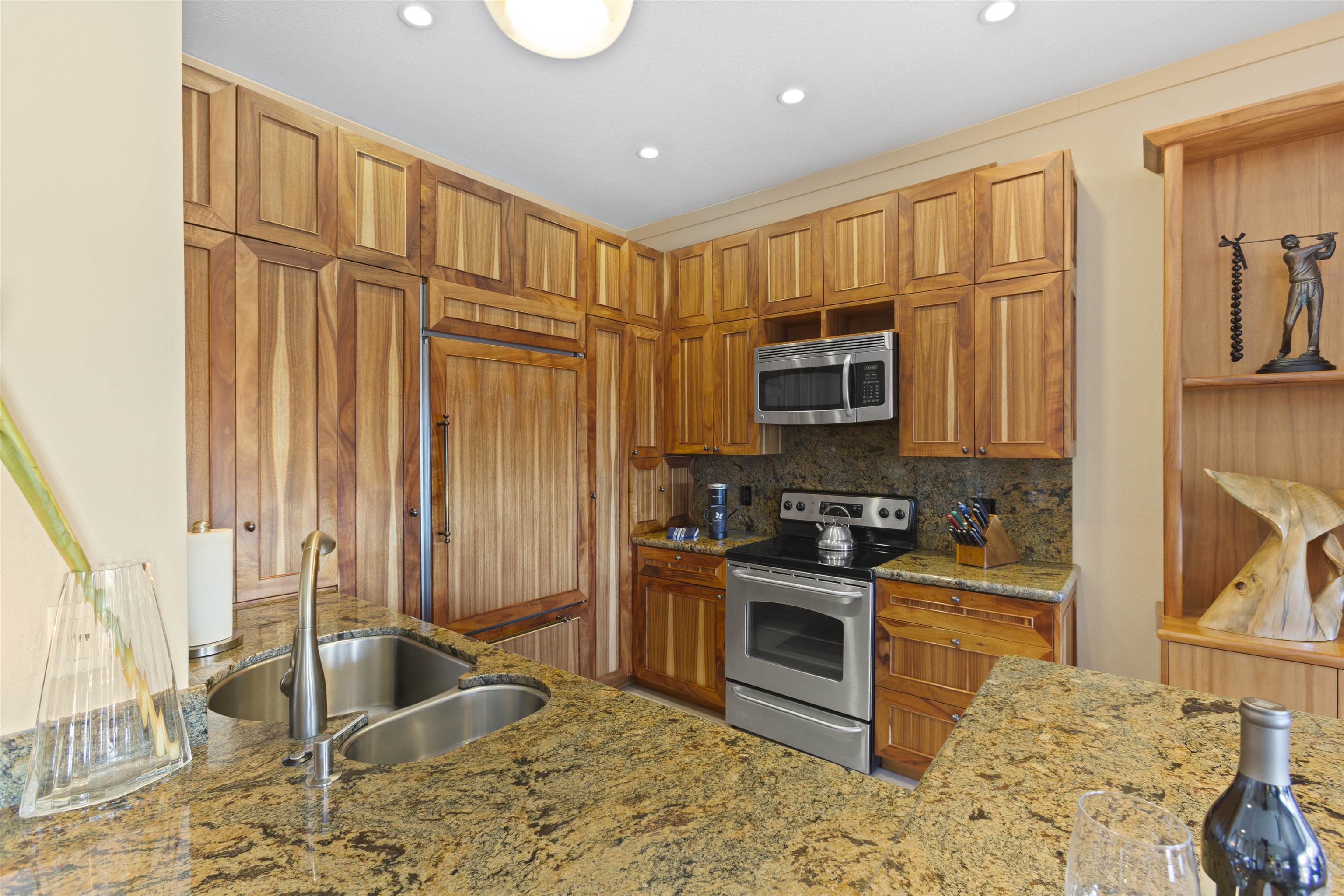 500 Kapalua Dr Unit: 11P3-4