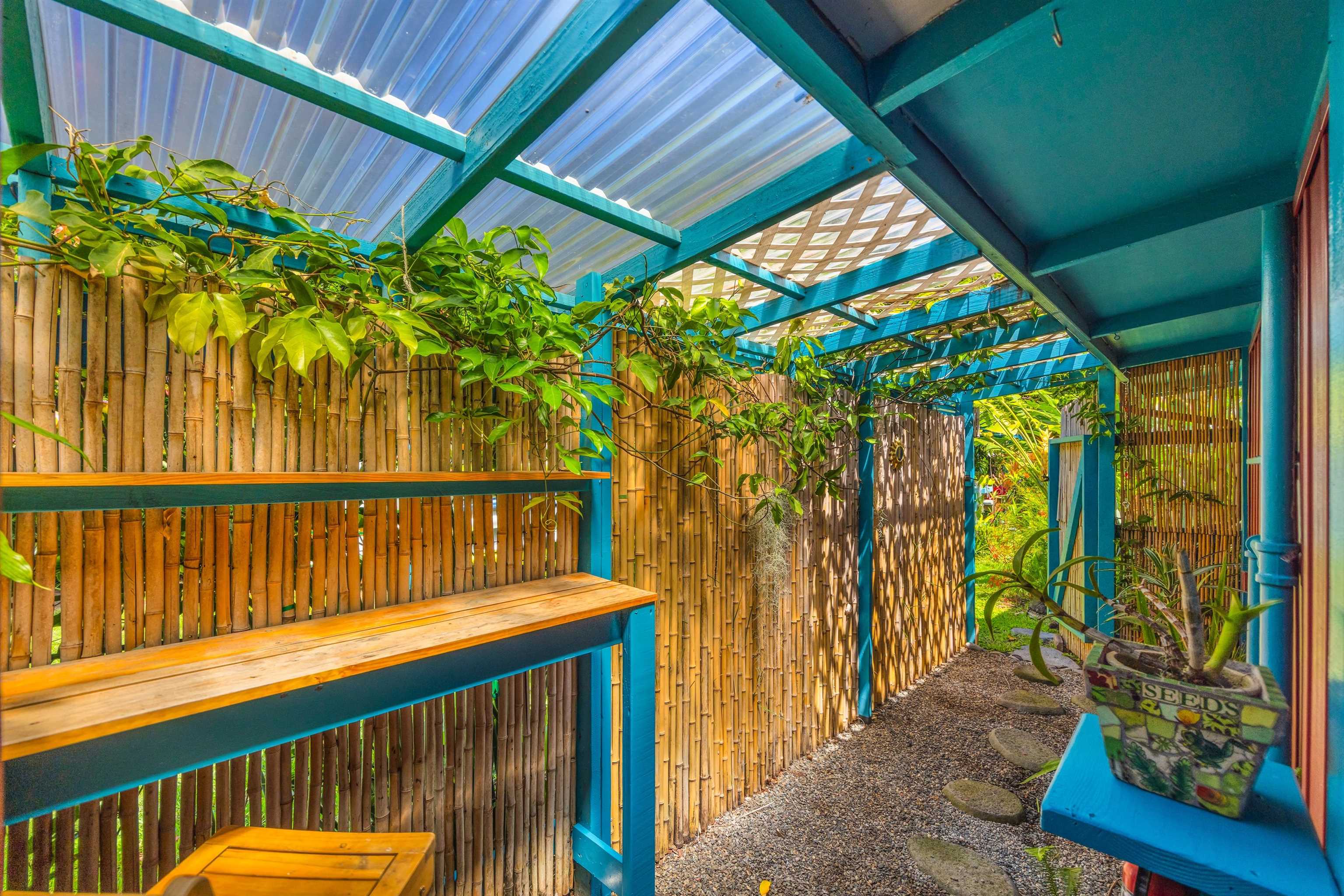 44 Lino Pl