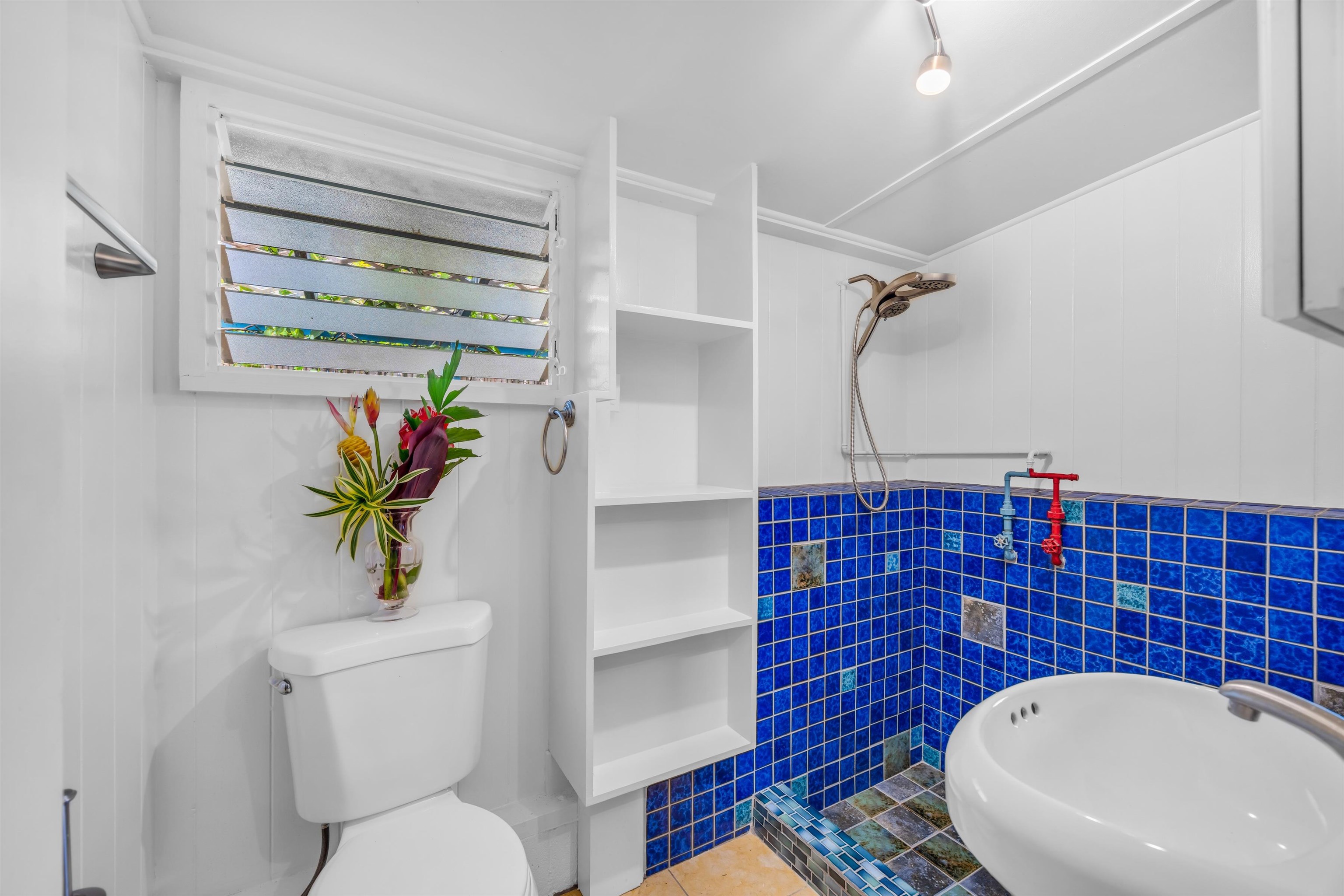 44 Lino Pl