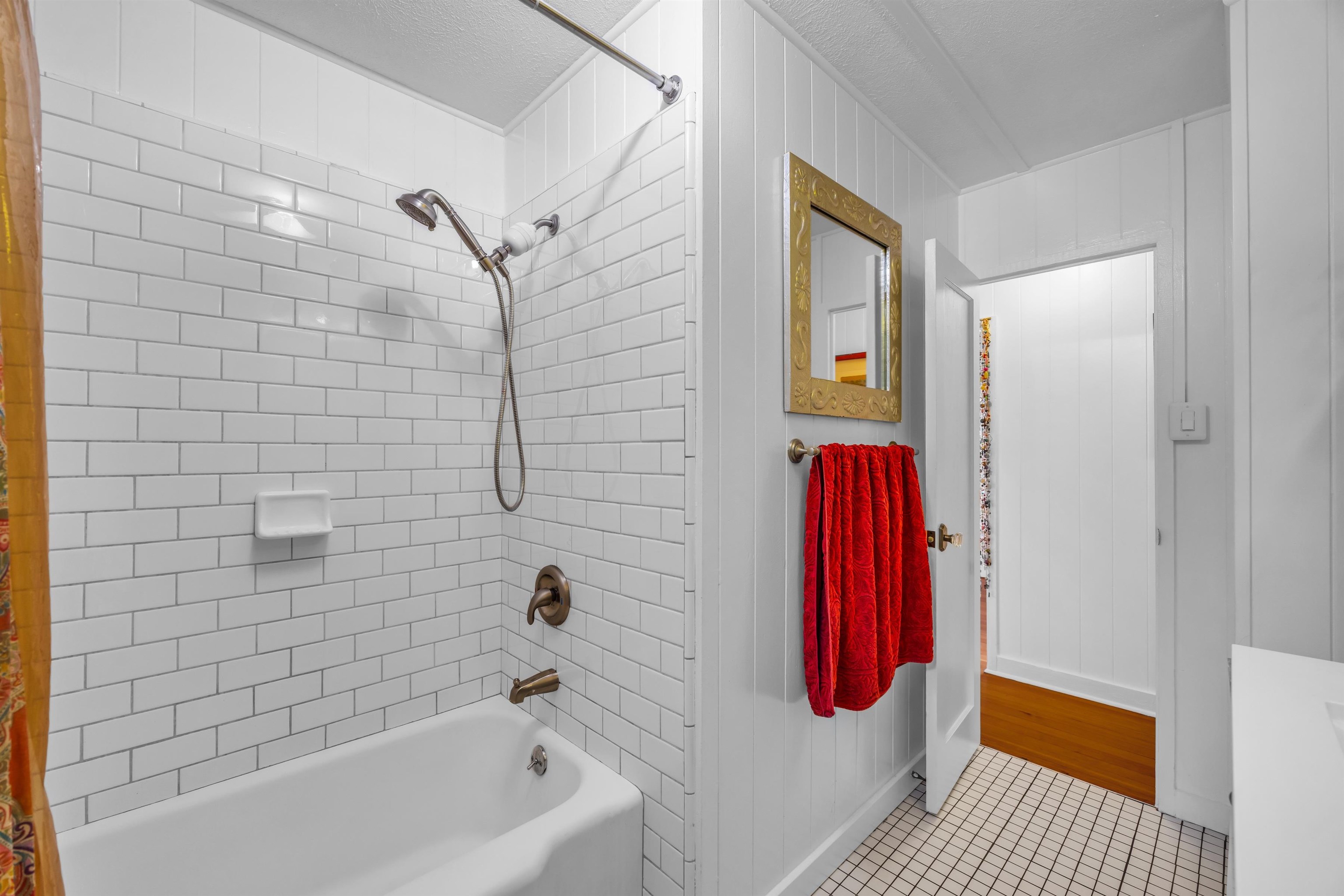 44 Lino Pl