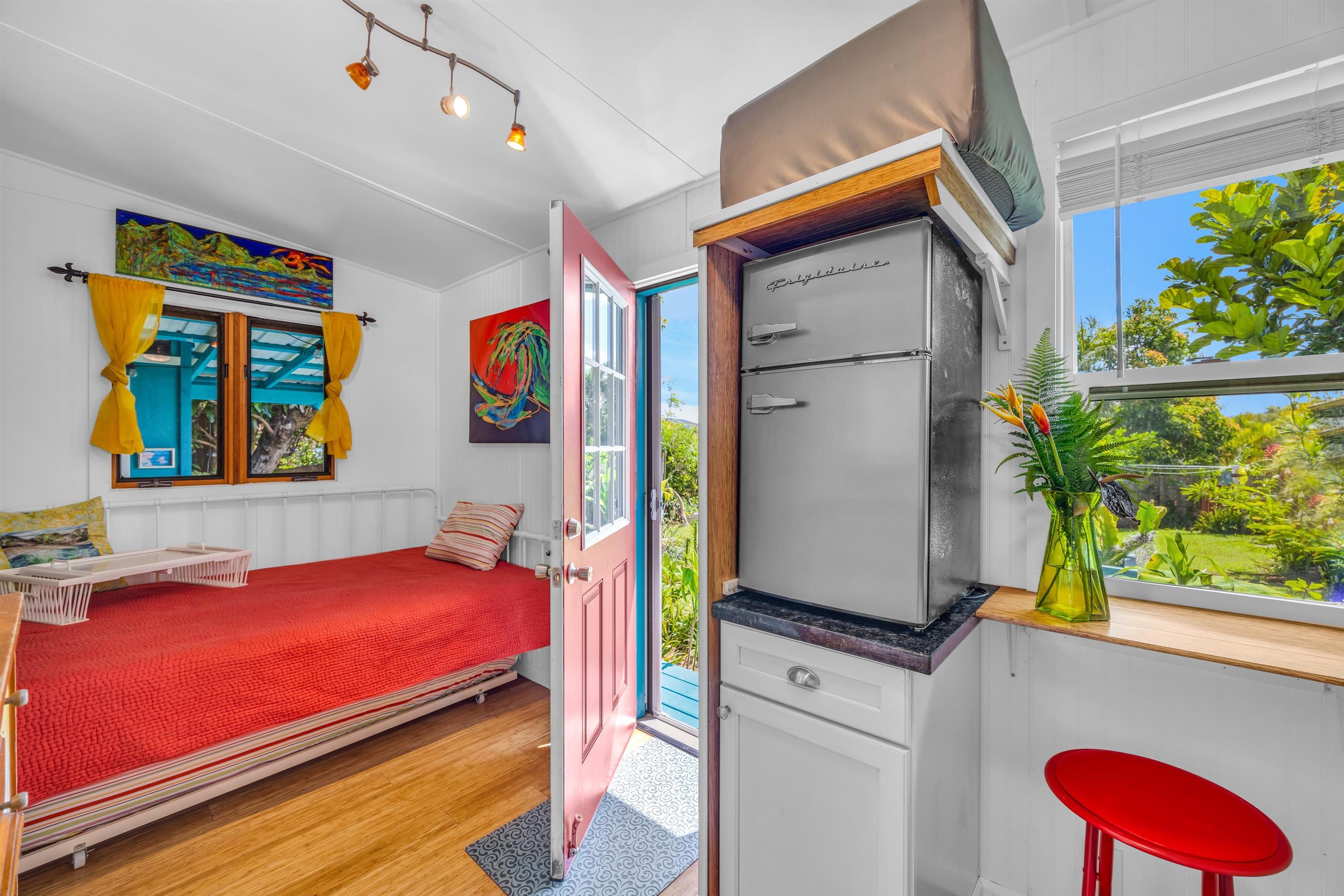 44 Lino Pl