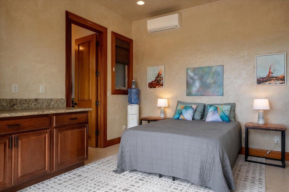 52 illahi Way Unit: B