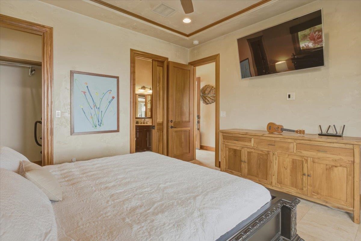 52 illahi Way Unit: B