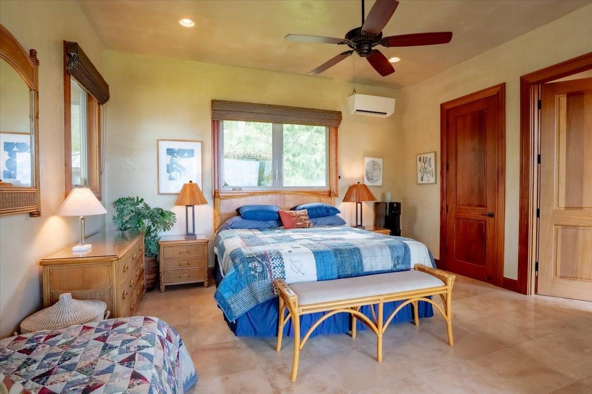 52 illahi Way Unit: B