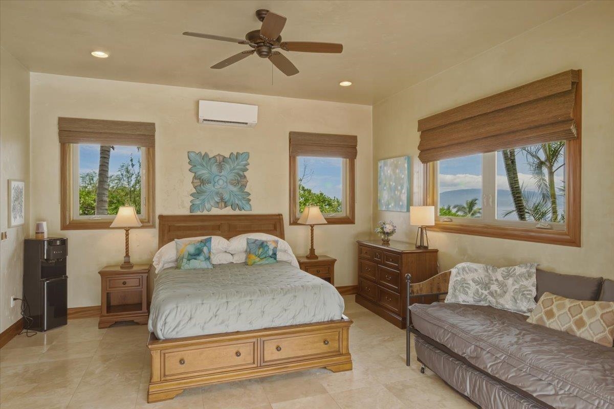 52 illahi Way Unit: B