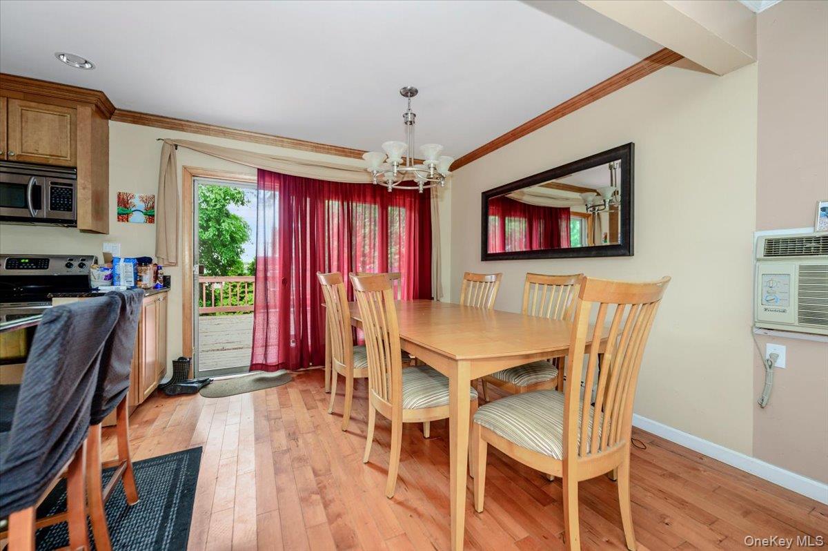 312 W Waukena Avenue
