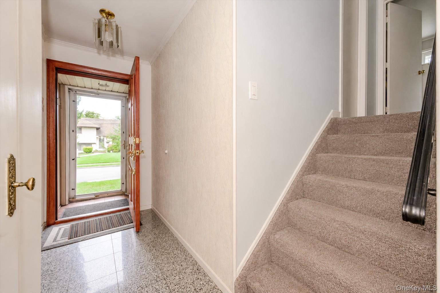 312 W Waukena Avenue