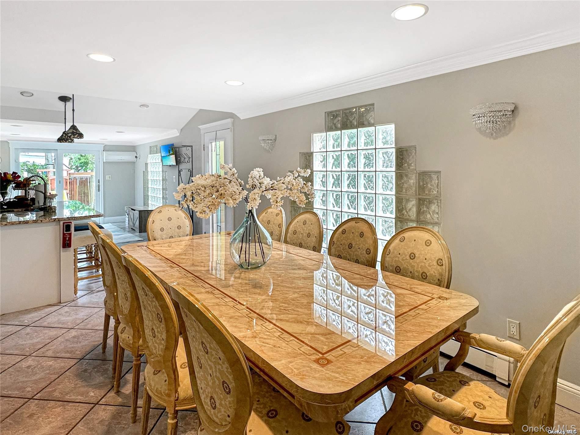 2517 Rockville Centre Parkway