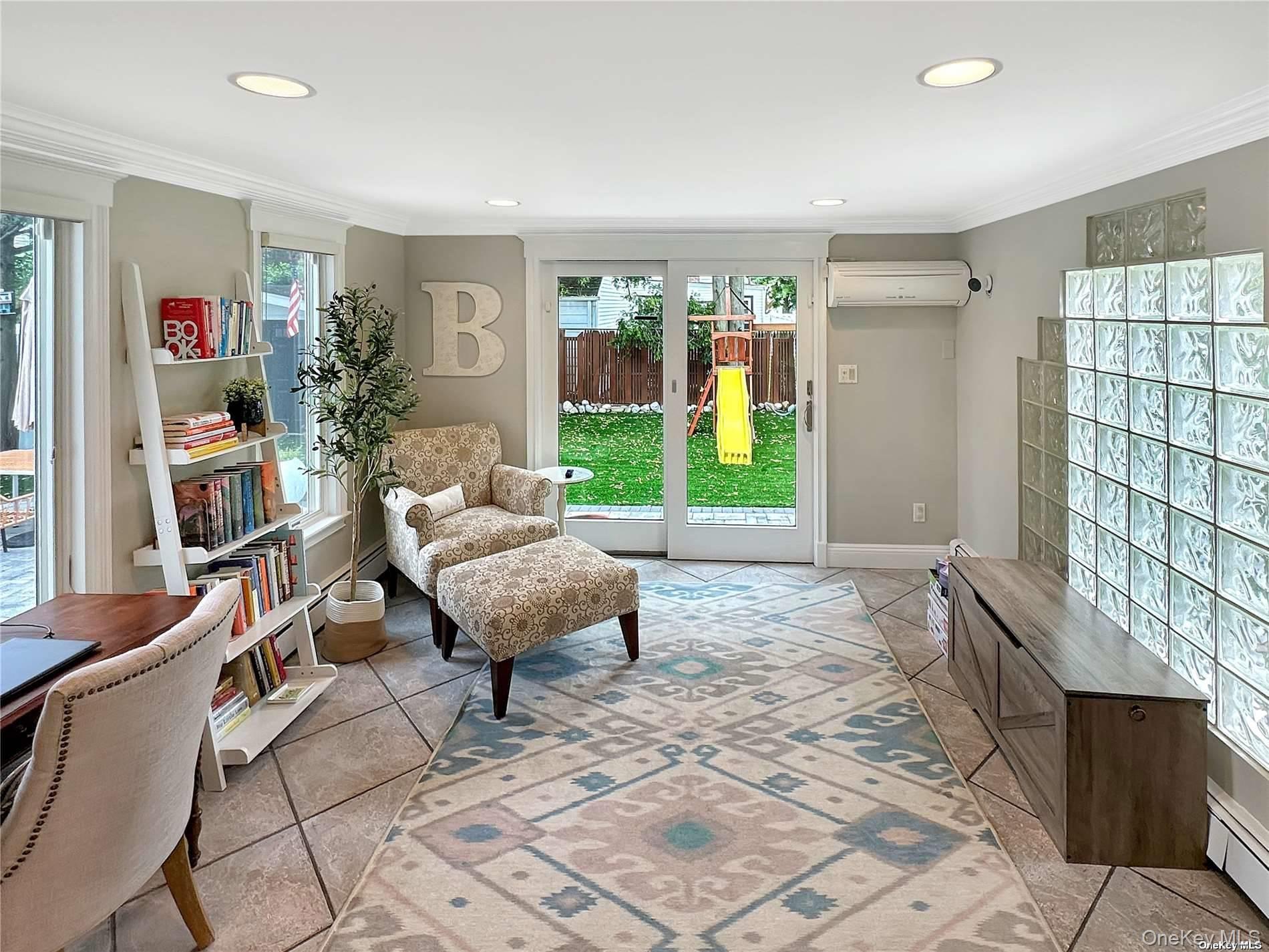 2517 Rockville Centre Parkway