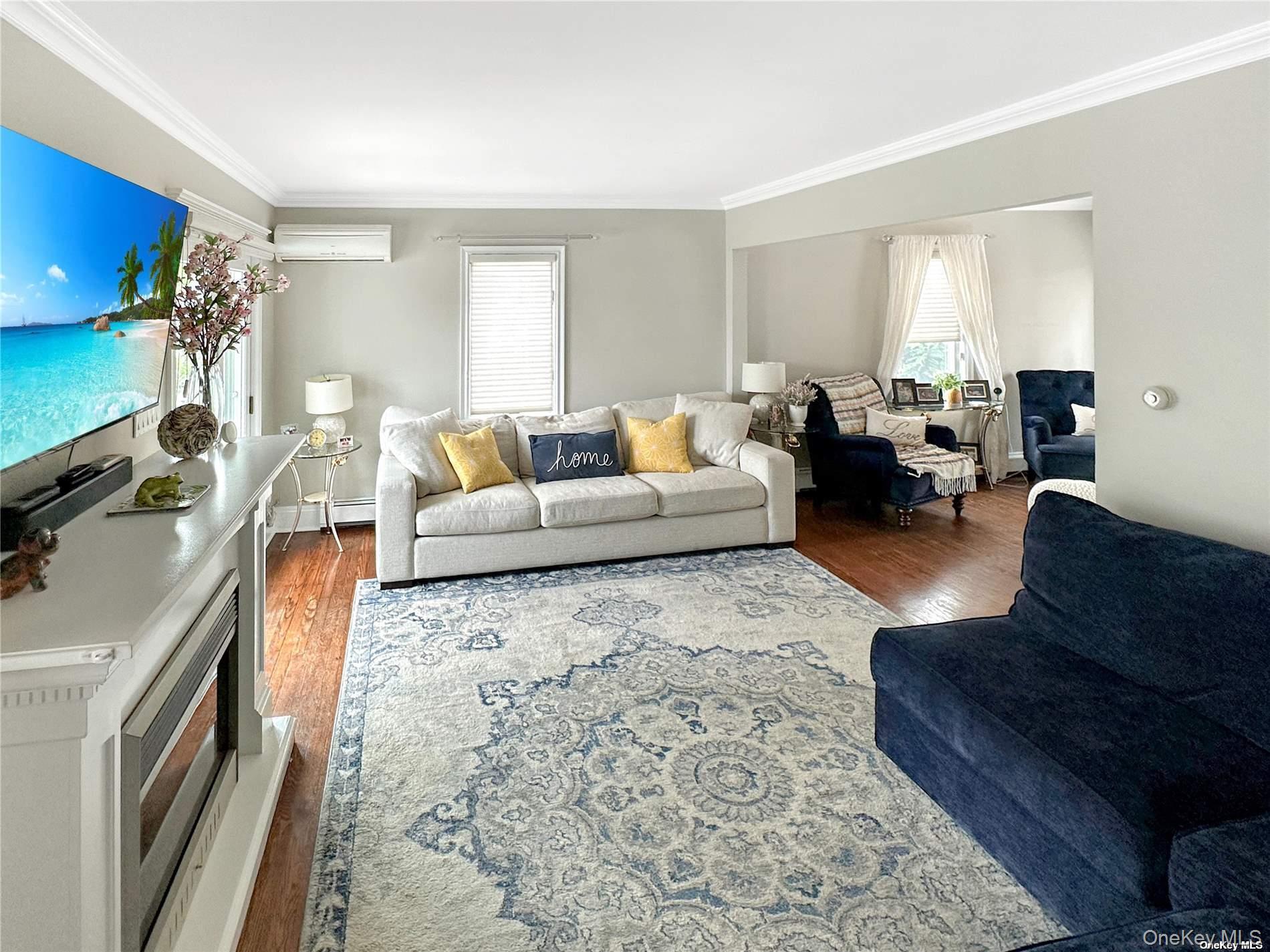 2517 Rockville Centre Parkway