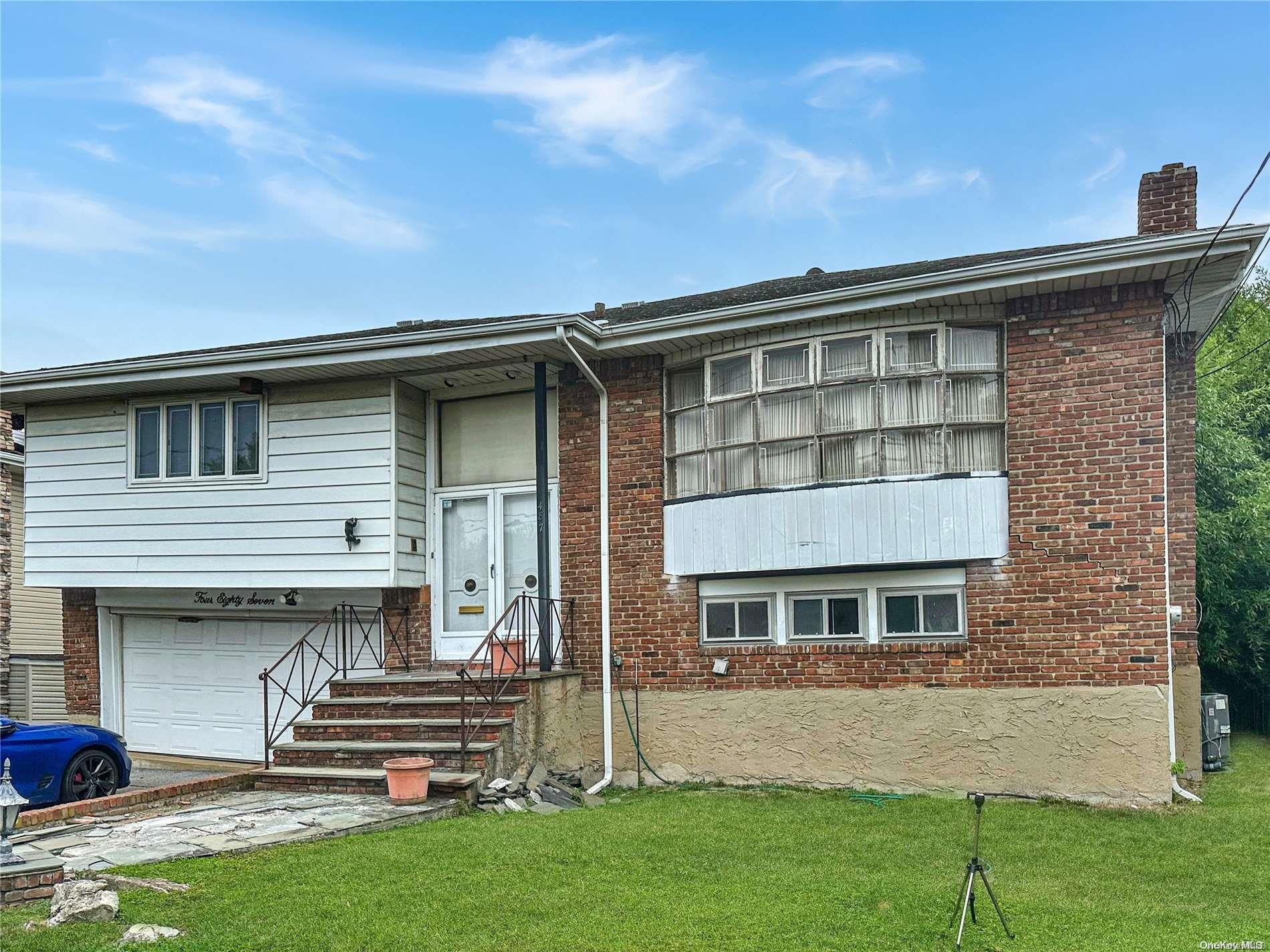 487 Links Drive