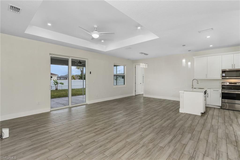 2135 NW 19th AVE