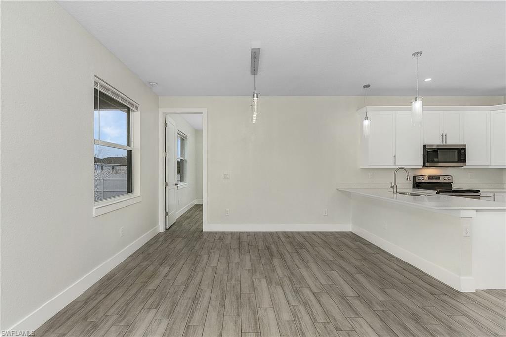 2135 NW 19th AVE