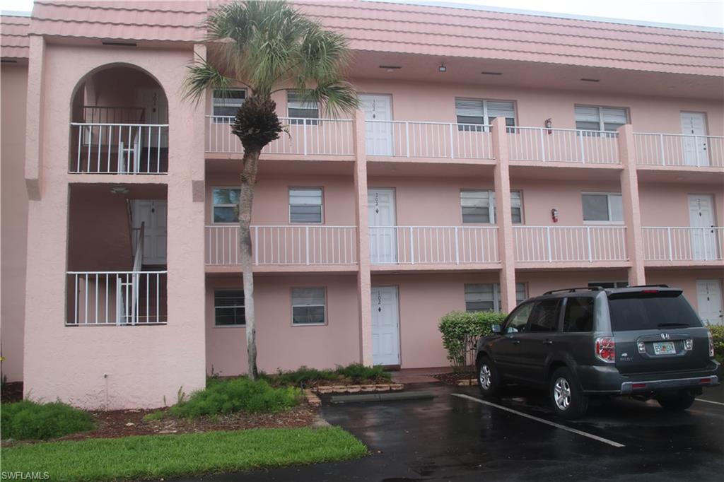 200 Turtle Lake CT # 301