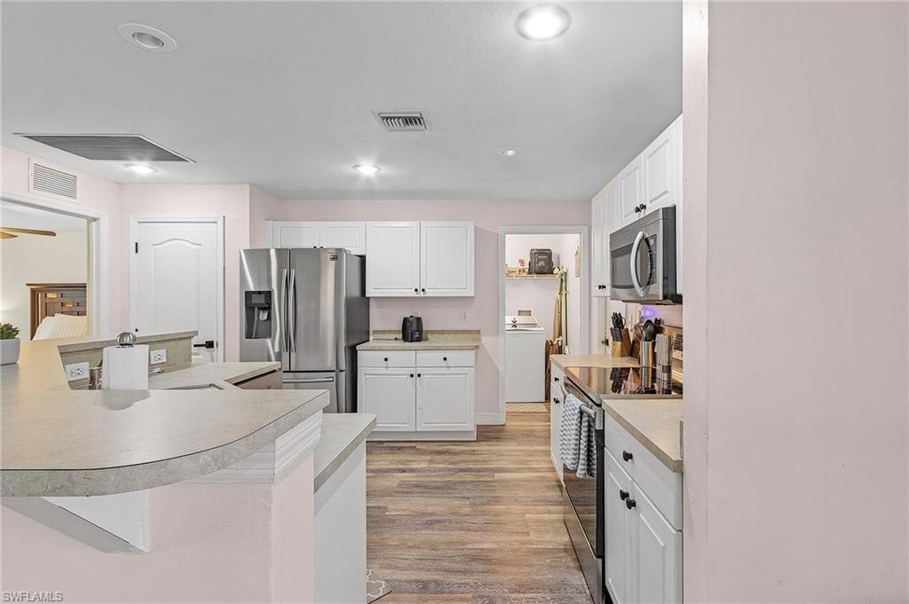 2109 NE 25th TER