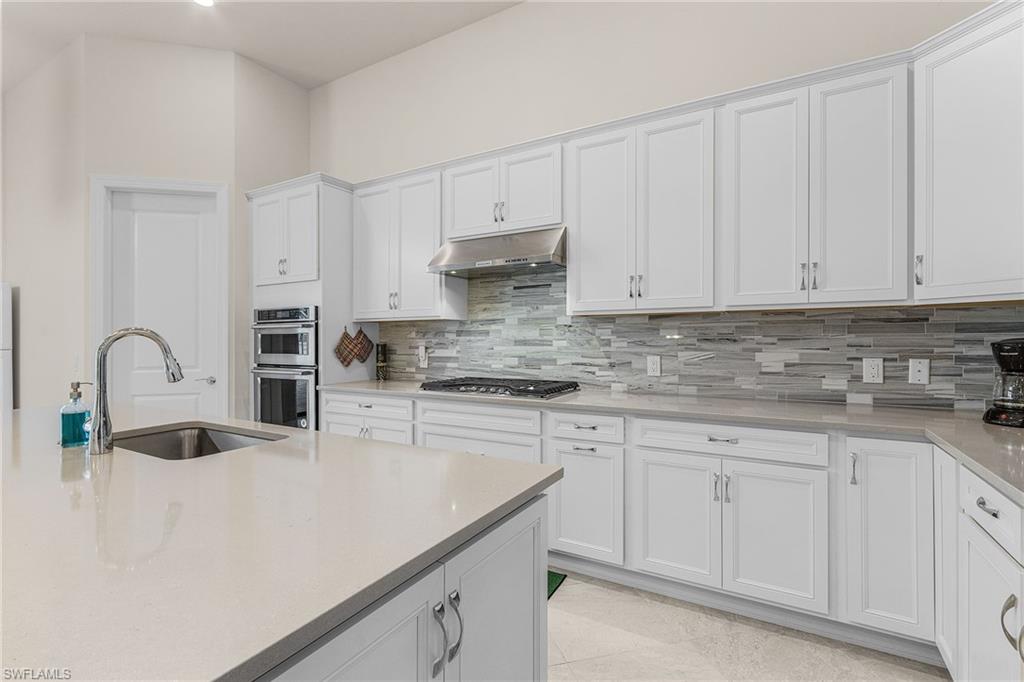 19098 Aqua Shore DR