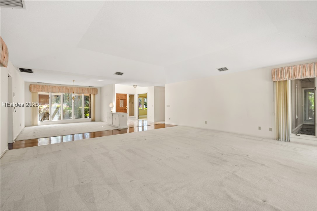 15 Oyster Bay Place